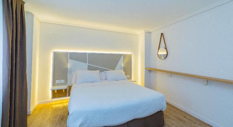 Hospedium Hotel Canitas Maite Gastronomico Casas-Ibanez Eksteriør billede
