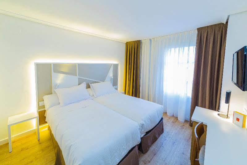 Hospedium Hotel Canitas Maite Gastronomico Casas-Ibanez Eksteriør billede